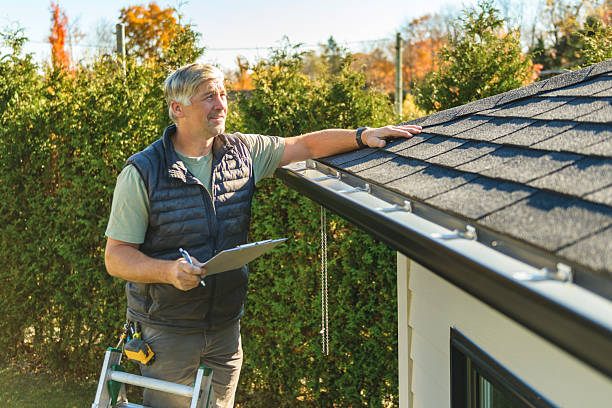 Professional Roofing technician working in Southfield, MI